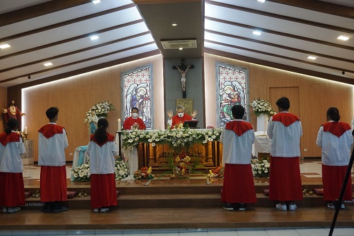 altar Romat Romvik--